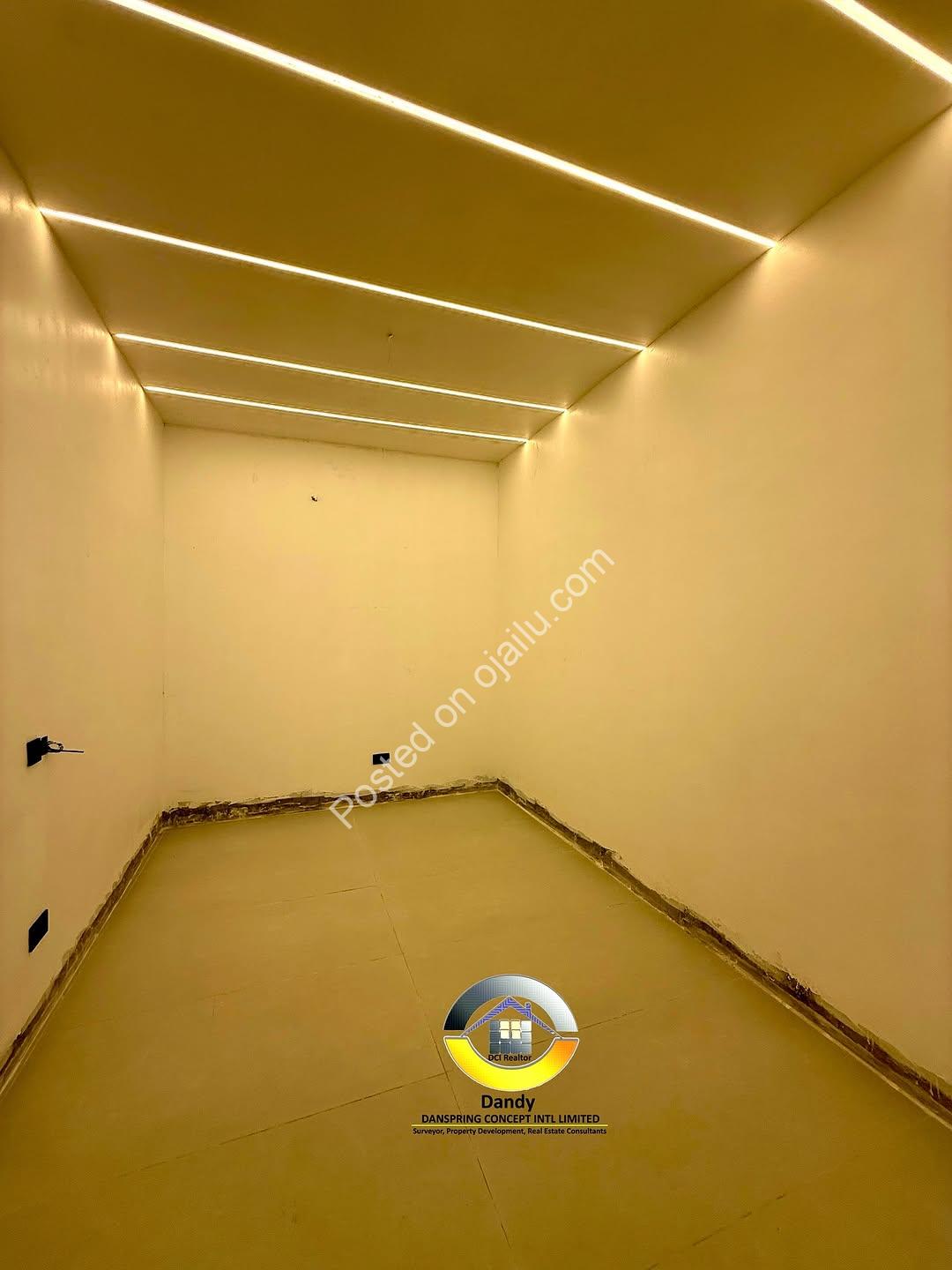 Live Royally: 5-Bed Lekki Duplex With Cinema & Pool