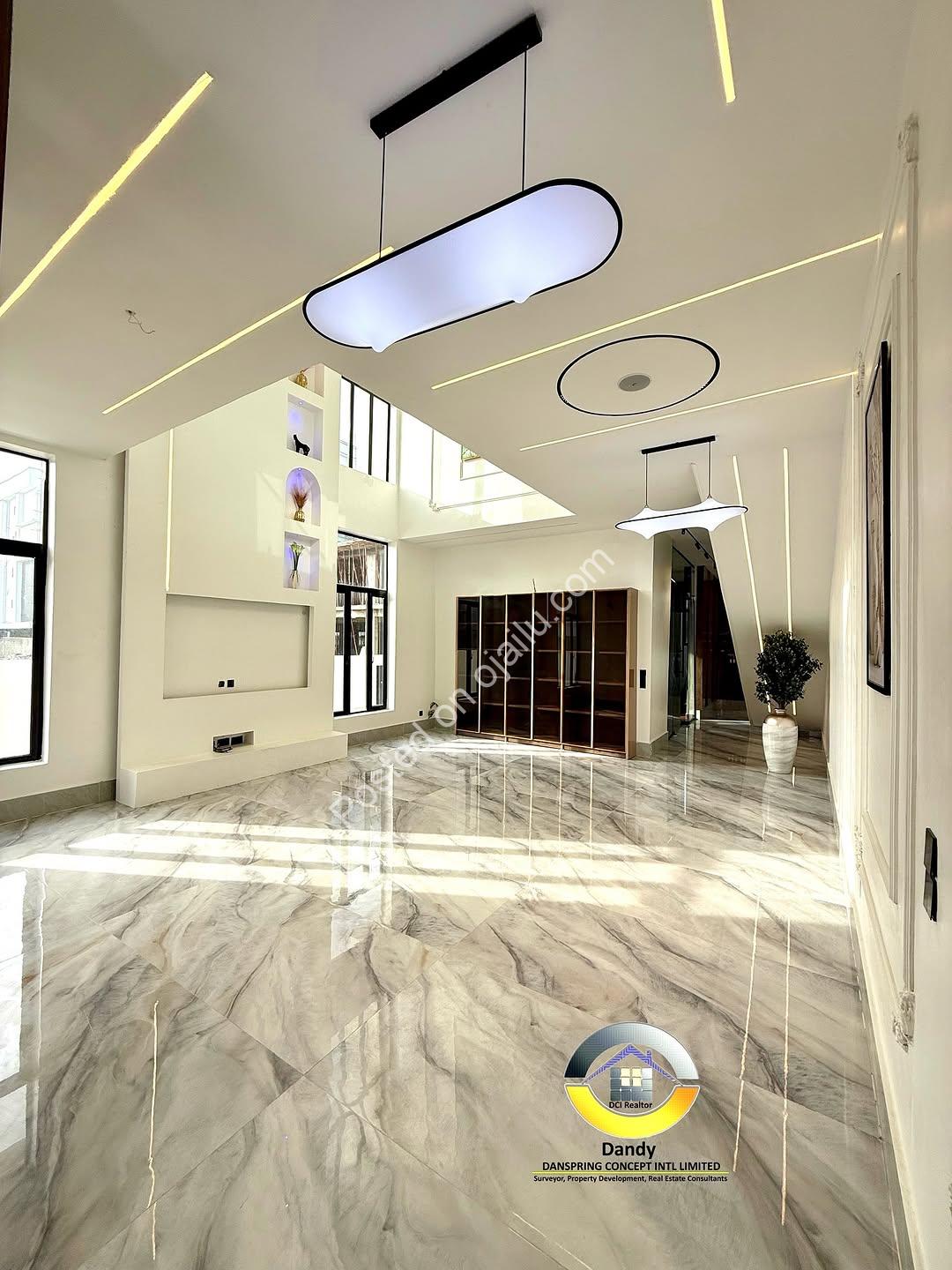 Live Royally: 5-Bed Lekki Duplex With Cinema & Pool