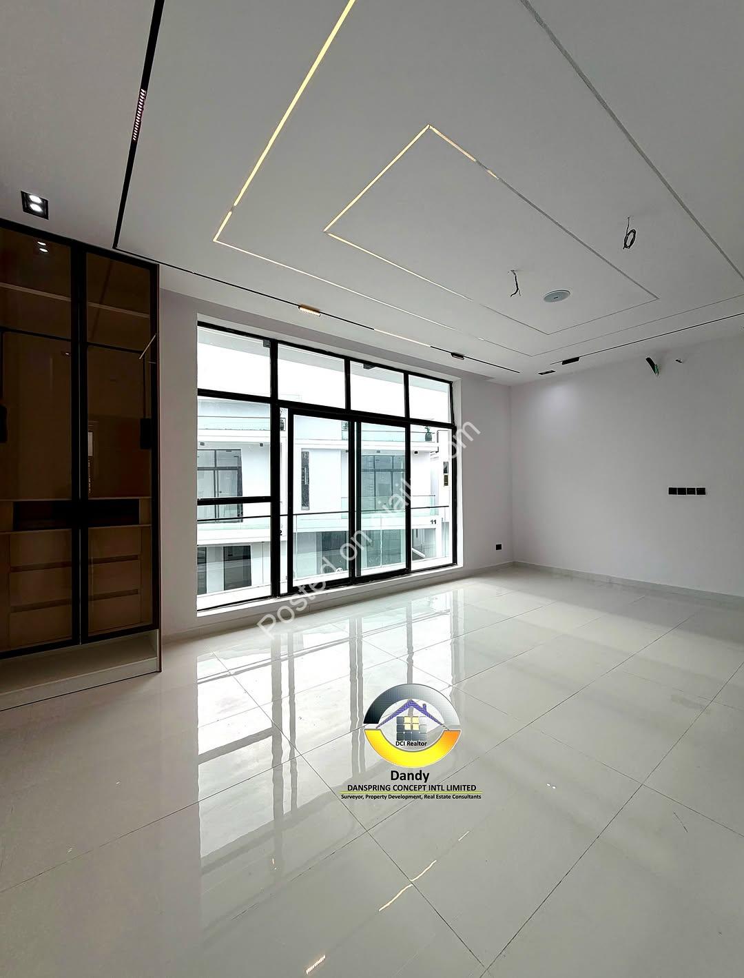 Splash Into Serenity: 5-Bed Ikota Duplex + Pool