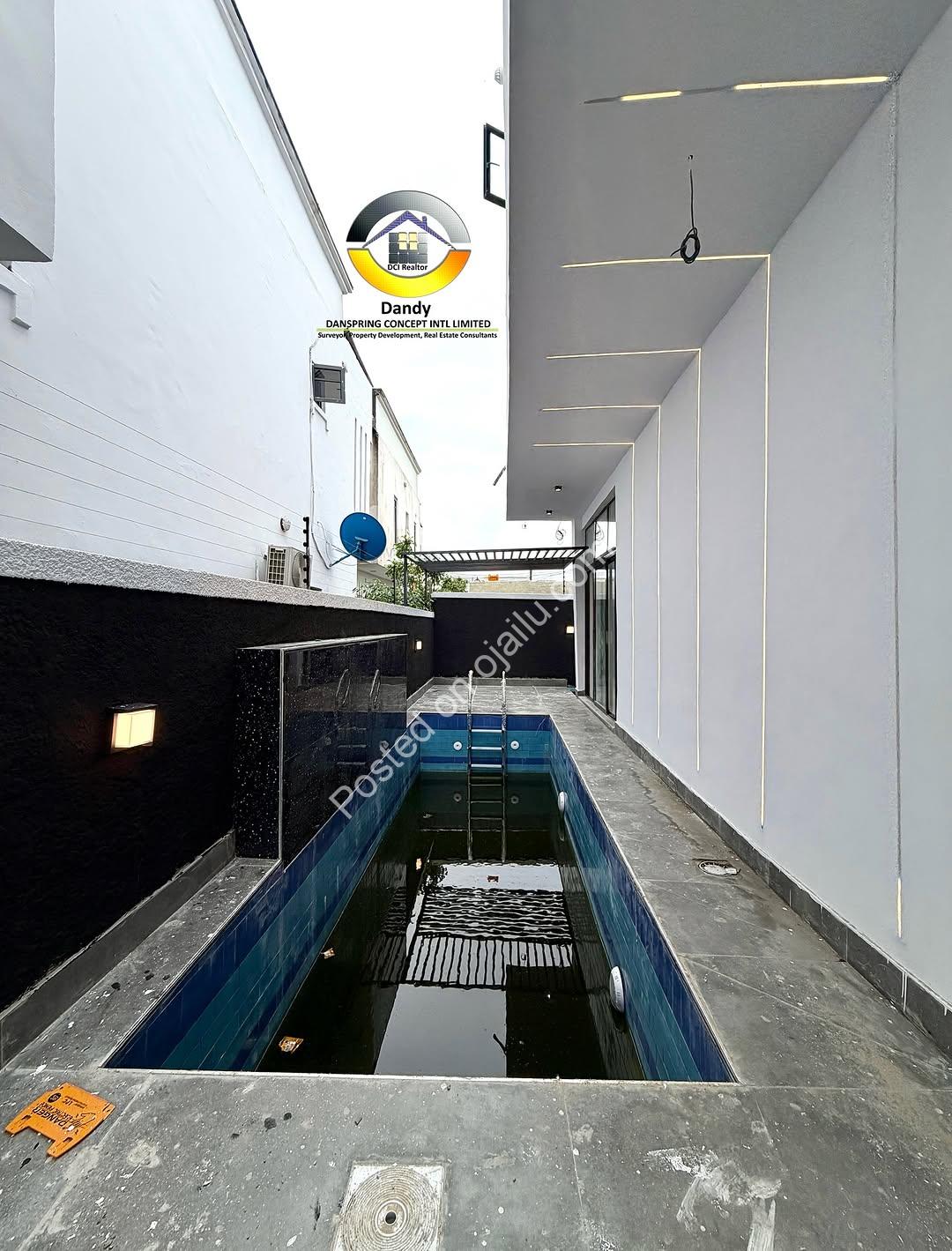 Splash Into Serenity: 5-Bed Ikota Duplex + Pool