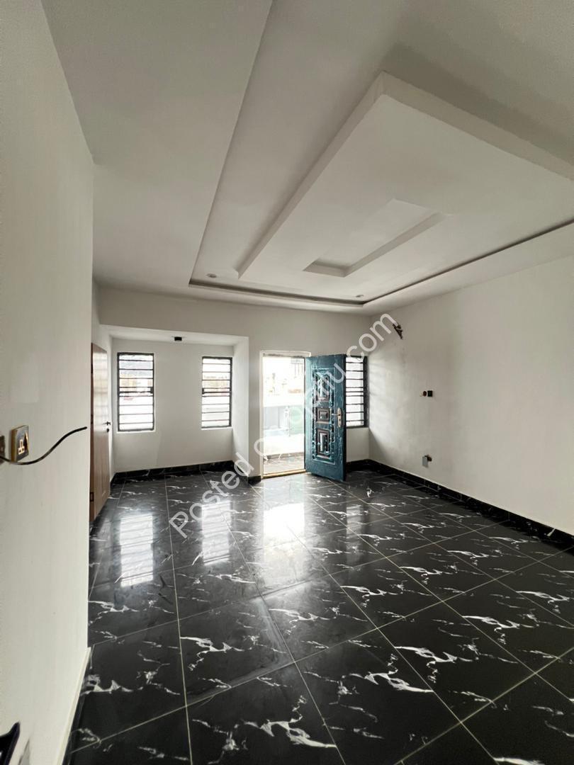 Spacious 3-Bed Terrace + 2 BQs in Serviced Orchid Estate