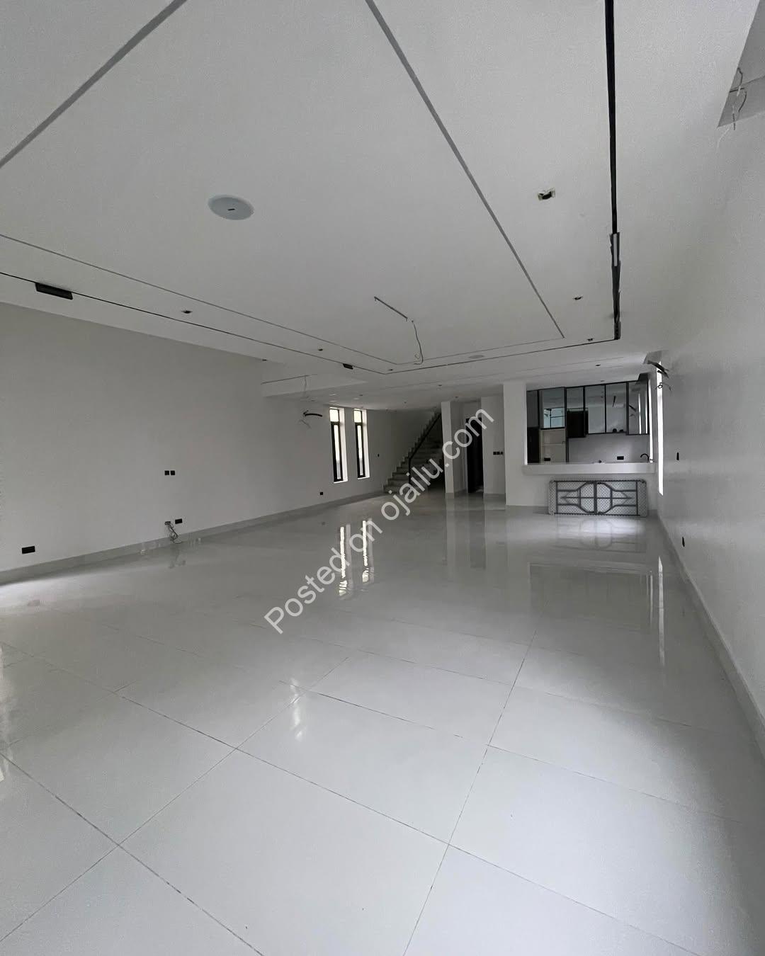 Cinematic 5BR Lekki Duplex with Rooftop Terrace & Pool