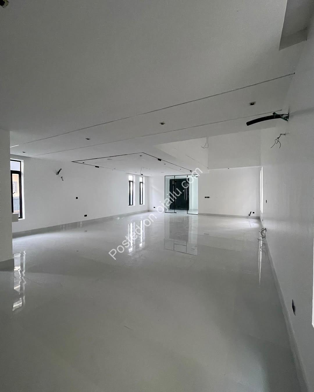 Cinematic 5BR Lekki Duplex with Rooftop Terrace & Pool