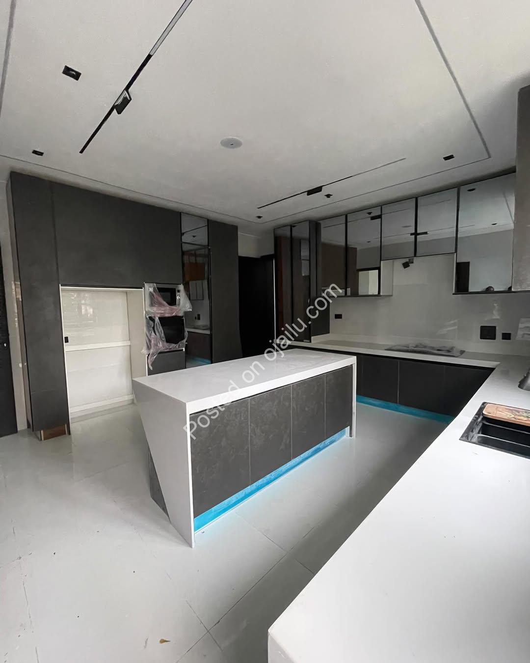 Cinematic 5BR Lekki Duplex with Rooftop Terrace & Pool