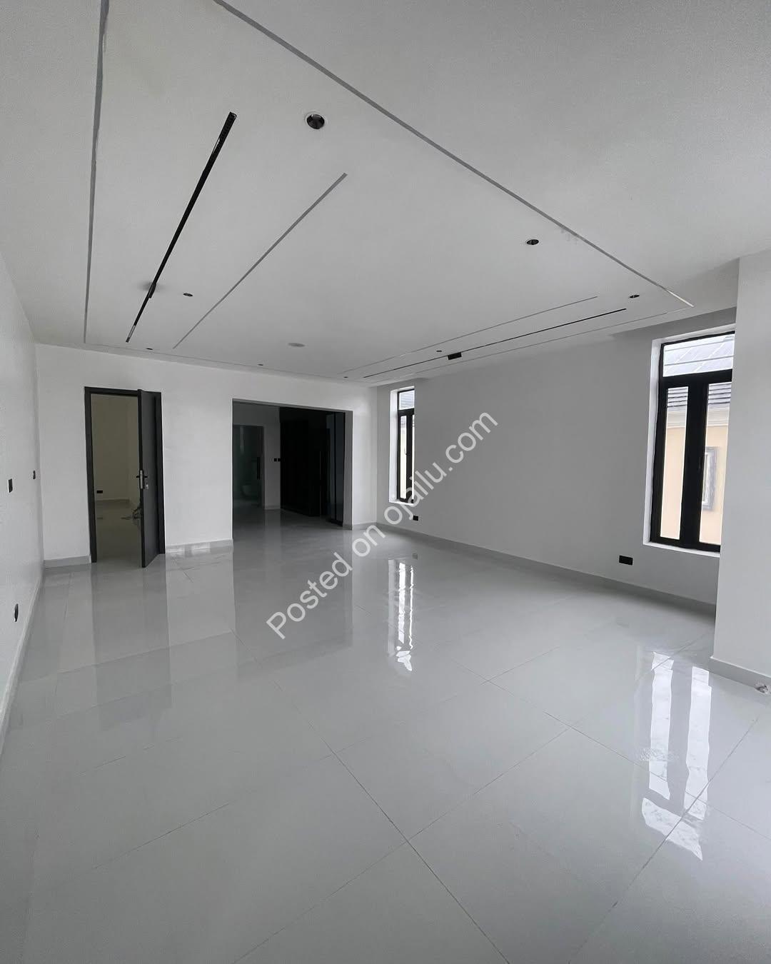Cinematic 5BR Lekki Duplex with Rooftop Terrace & Pool