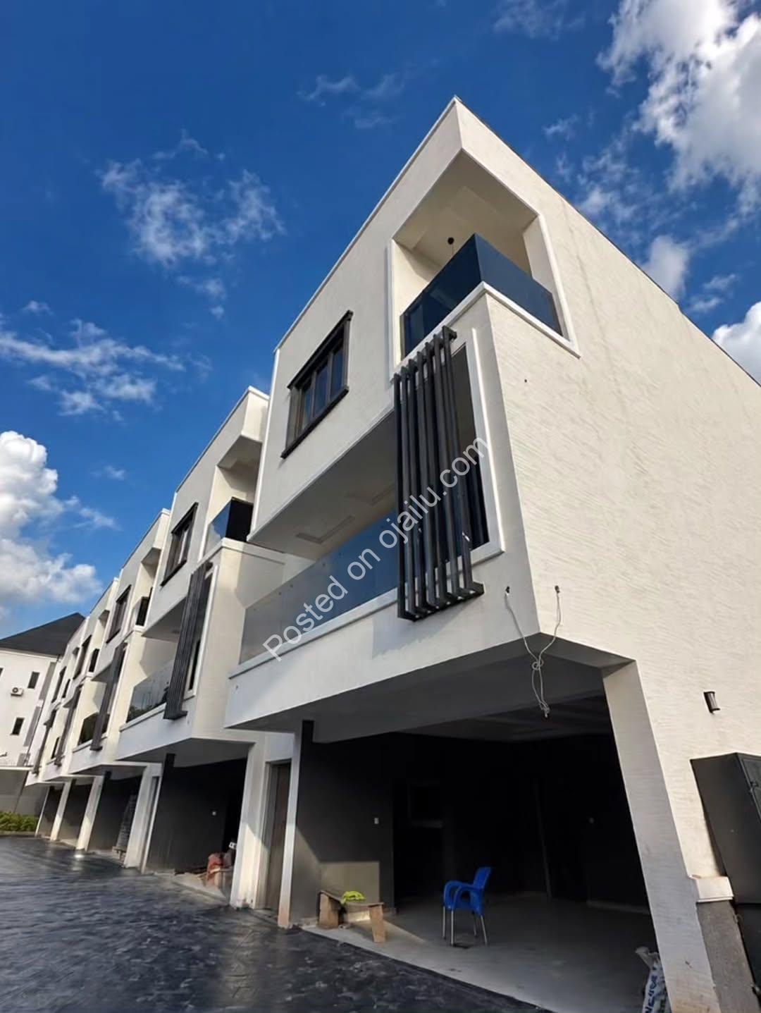 Live Grandly in Guzape: 5-Bed Terrace Duplex + BQ