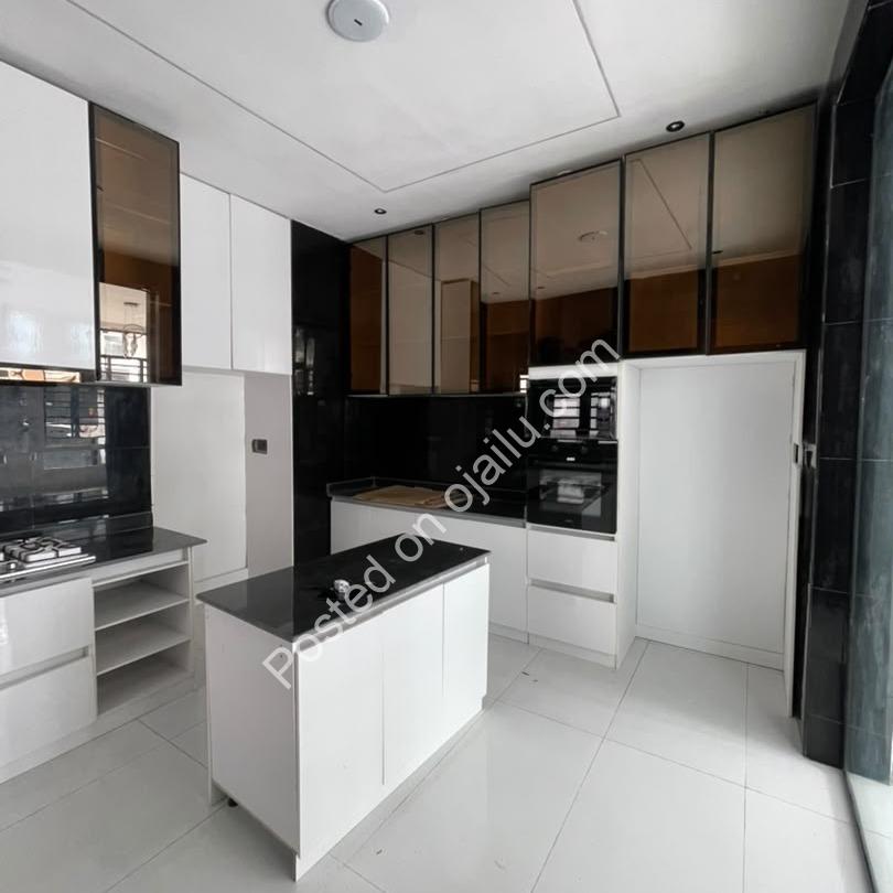 Smart 4-Bed Semi-Detached Duplex in Ikota Lekki