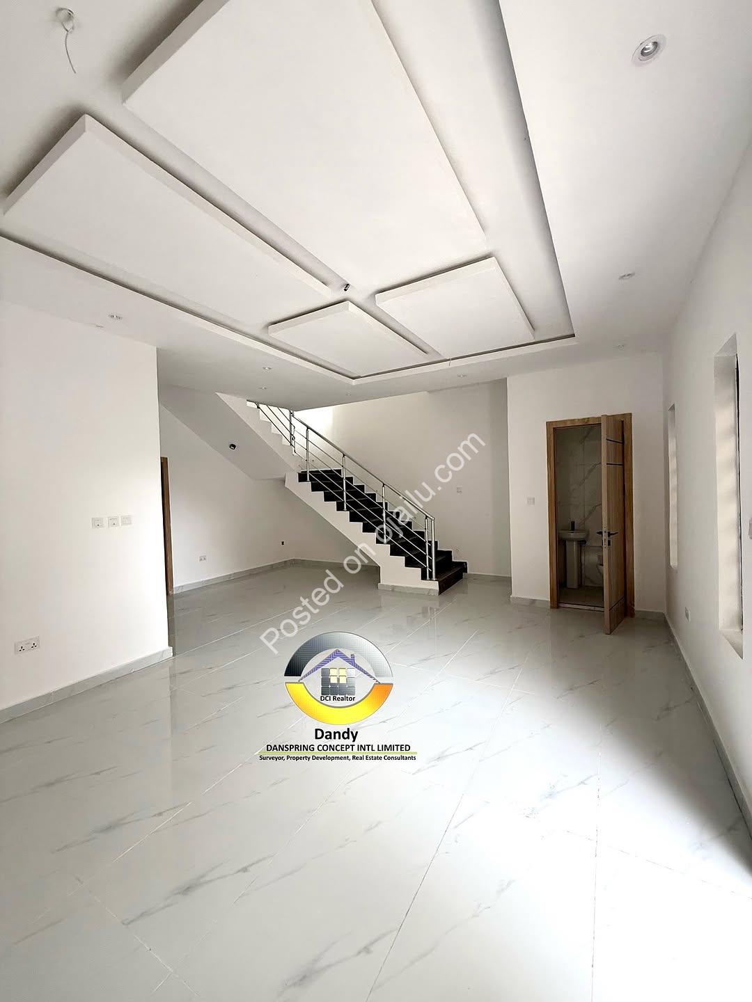 Smart 4-Bed Ensuite Duplex with BQ in Chevron Lekki