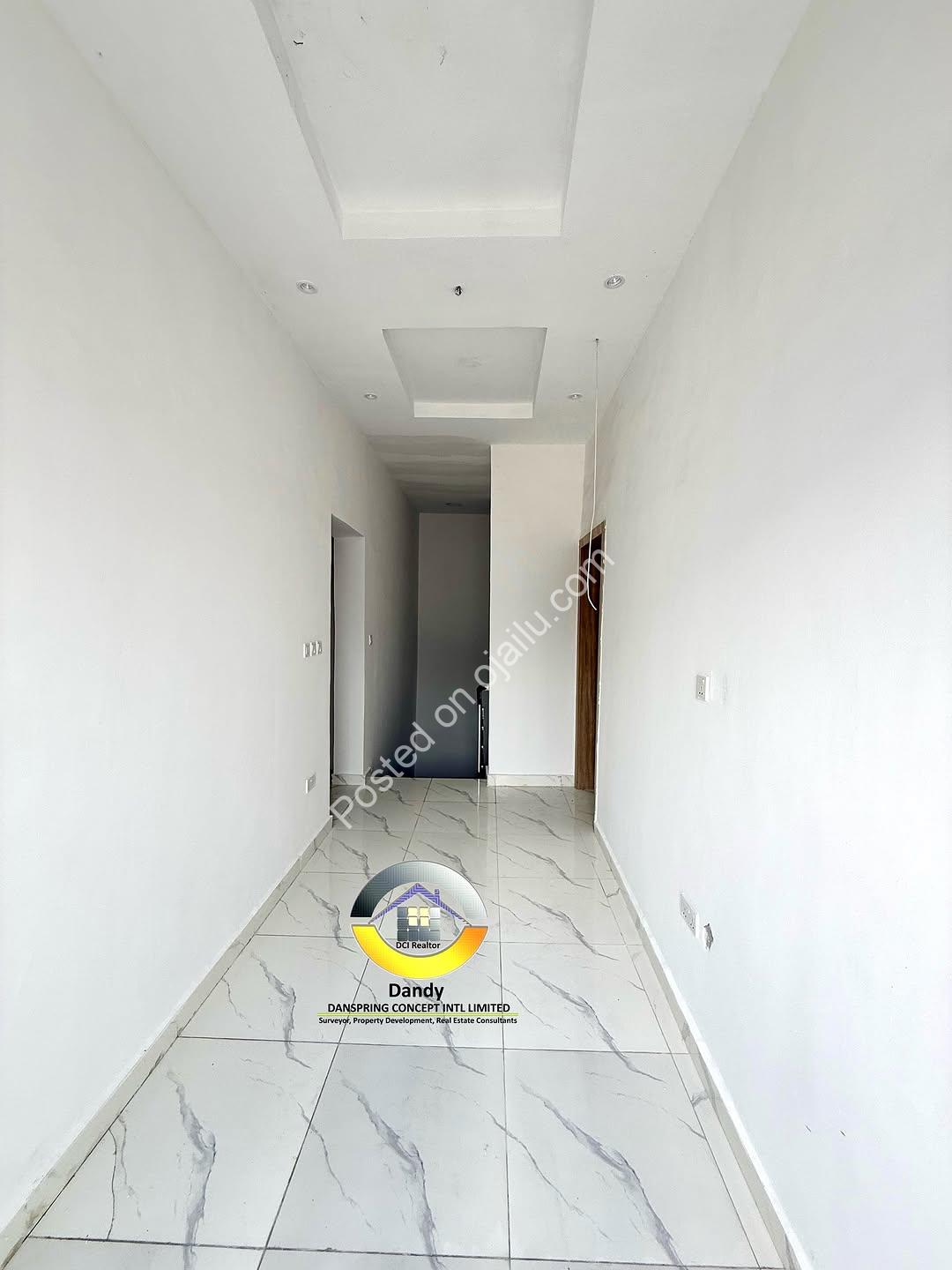 Smart 4-Bed Ensuite Duplex with BQ in Chevron Lekki