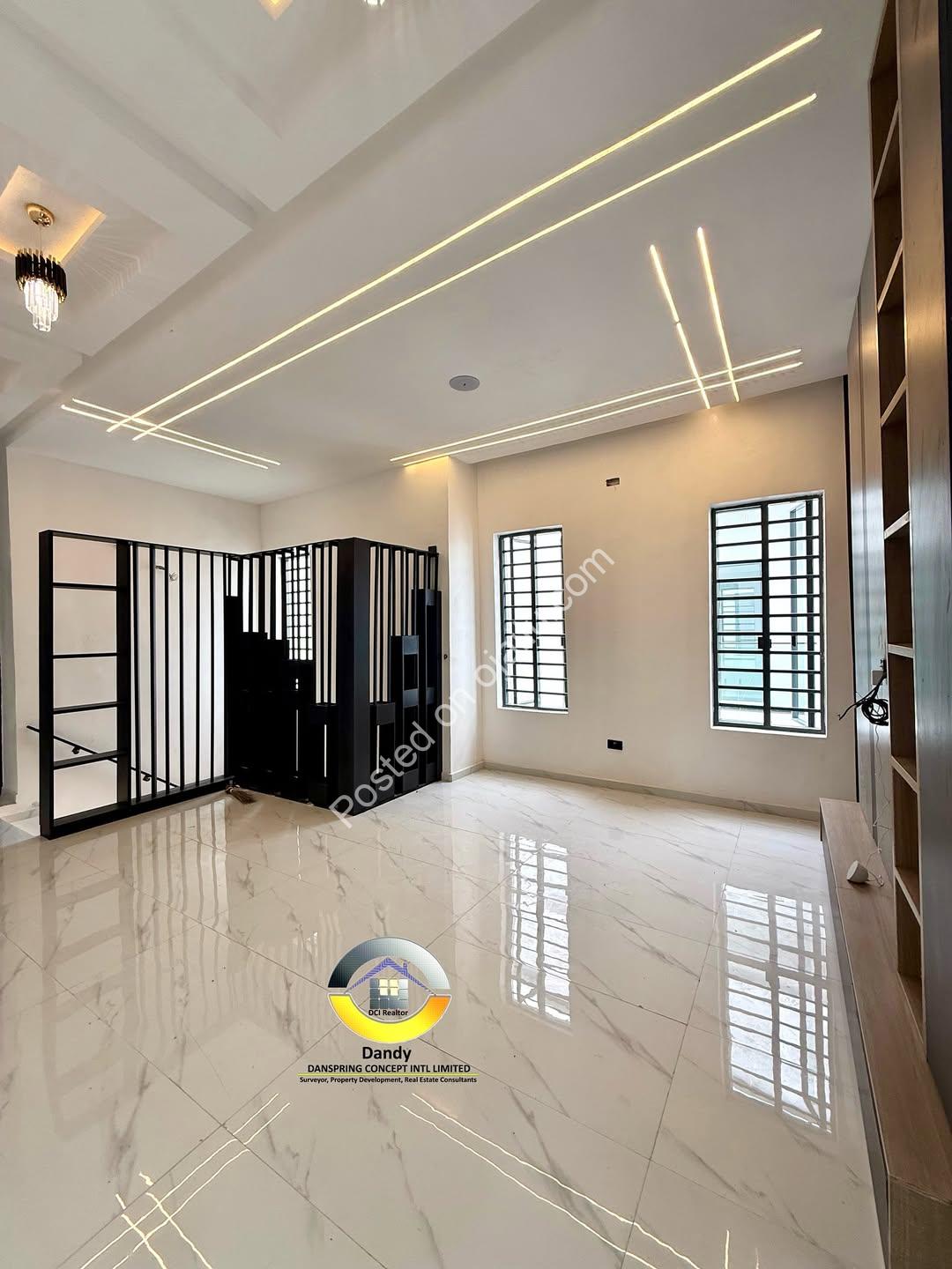 Smart 5-Bed Lekki Duplex with Pool & Gazebo