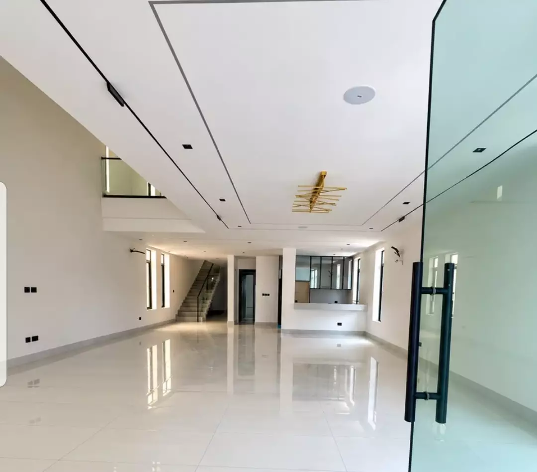5-Bedroom Smart Duplex with Cinema & Pool in Ajah