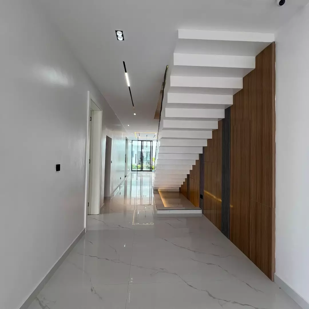 5-Bed Ikate Duplex: Private Pool, Cinema & Pure Style