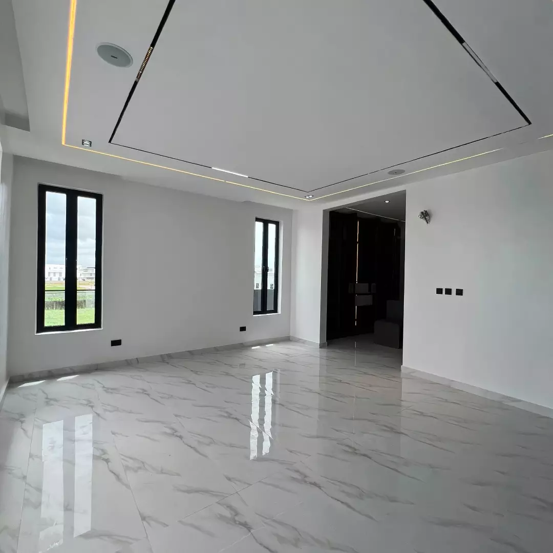 5-Bed Ikate Duplex: Private Pool, Cinema & Pure Style