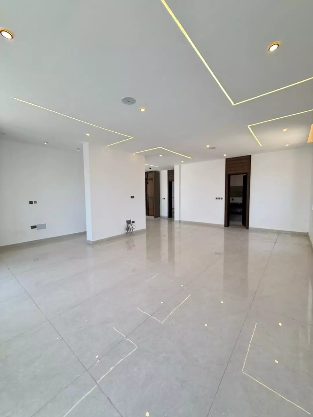 6-Bedroom Smart Villa with Cinema & Elevator in Lekki