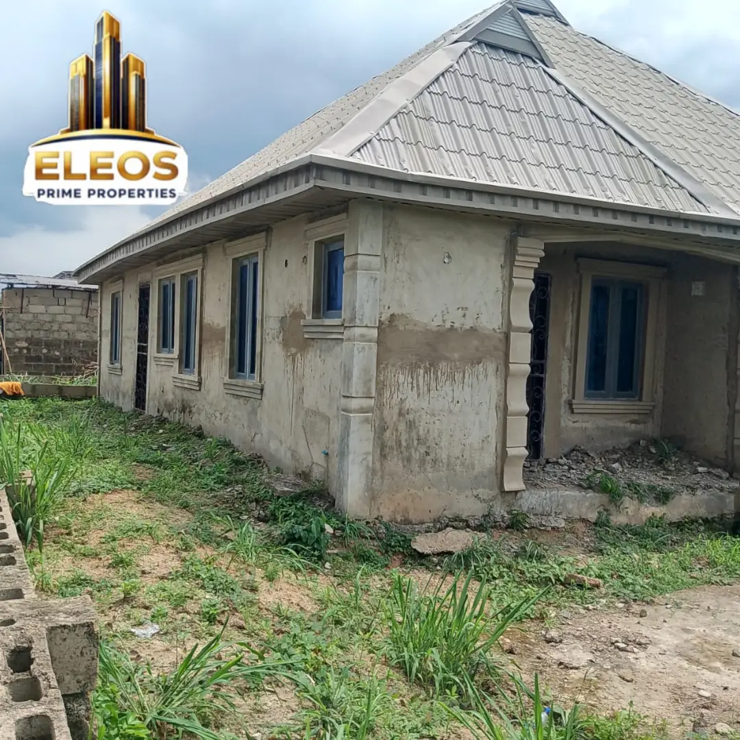 Spacious 3-Bedroom Flat on Full Plot in Pakuro Lotto