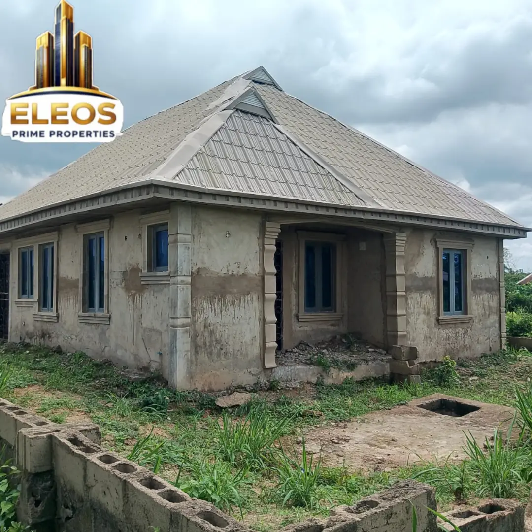 Spacious 3-Bedroom Flat on Full Plot in Pakuro Lotto