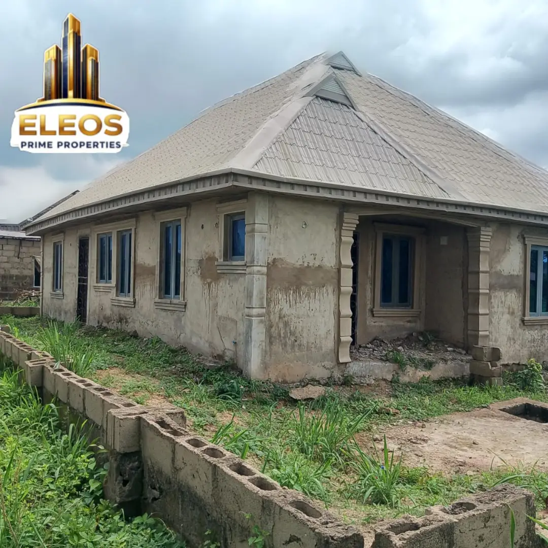 Spacious 3-Bedroom Flat on Full Plot in Pakuro Lotto