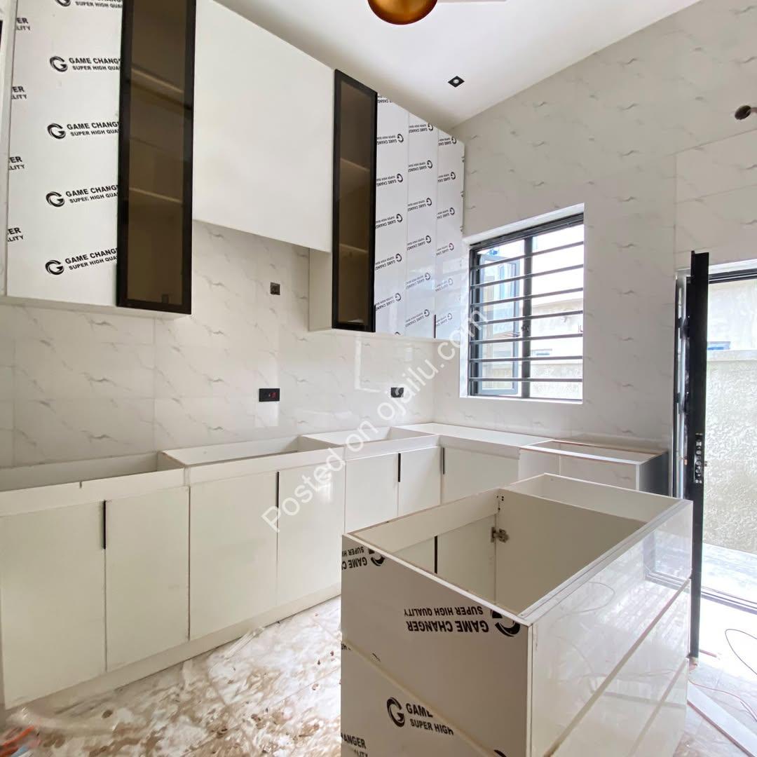 Newly Built 4-Bedroom Ensuite Duplex in Sangotedo