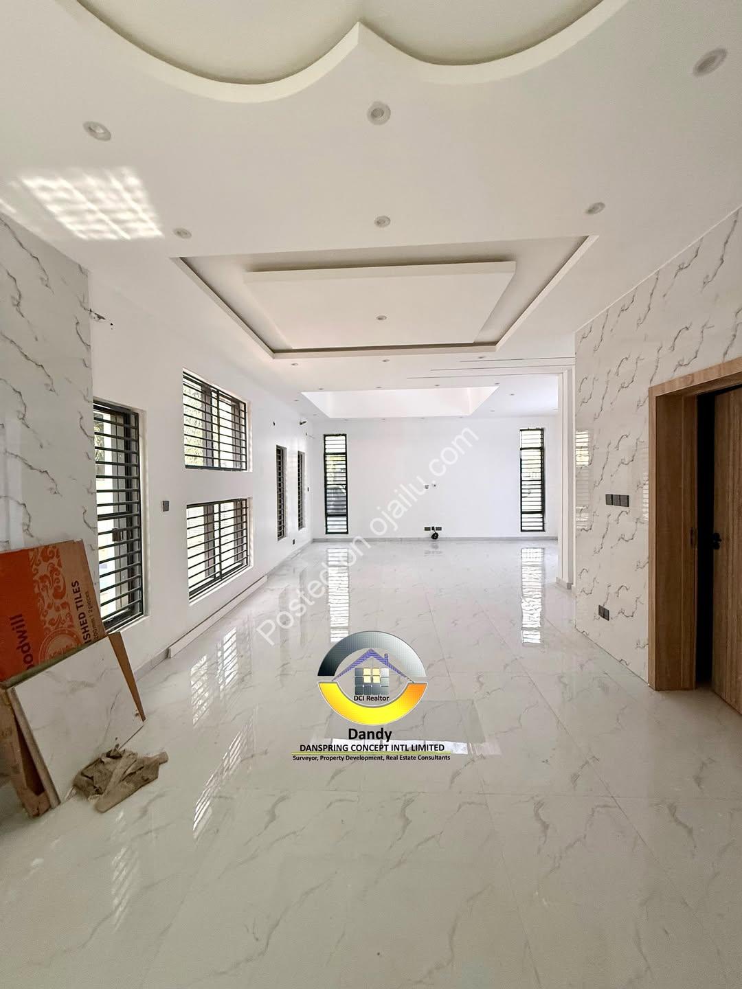 Chevron Lekki: 4-Bed Duplex + Pool, Fully Ensuite