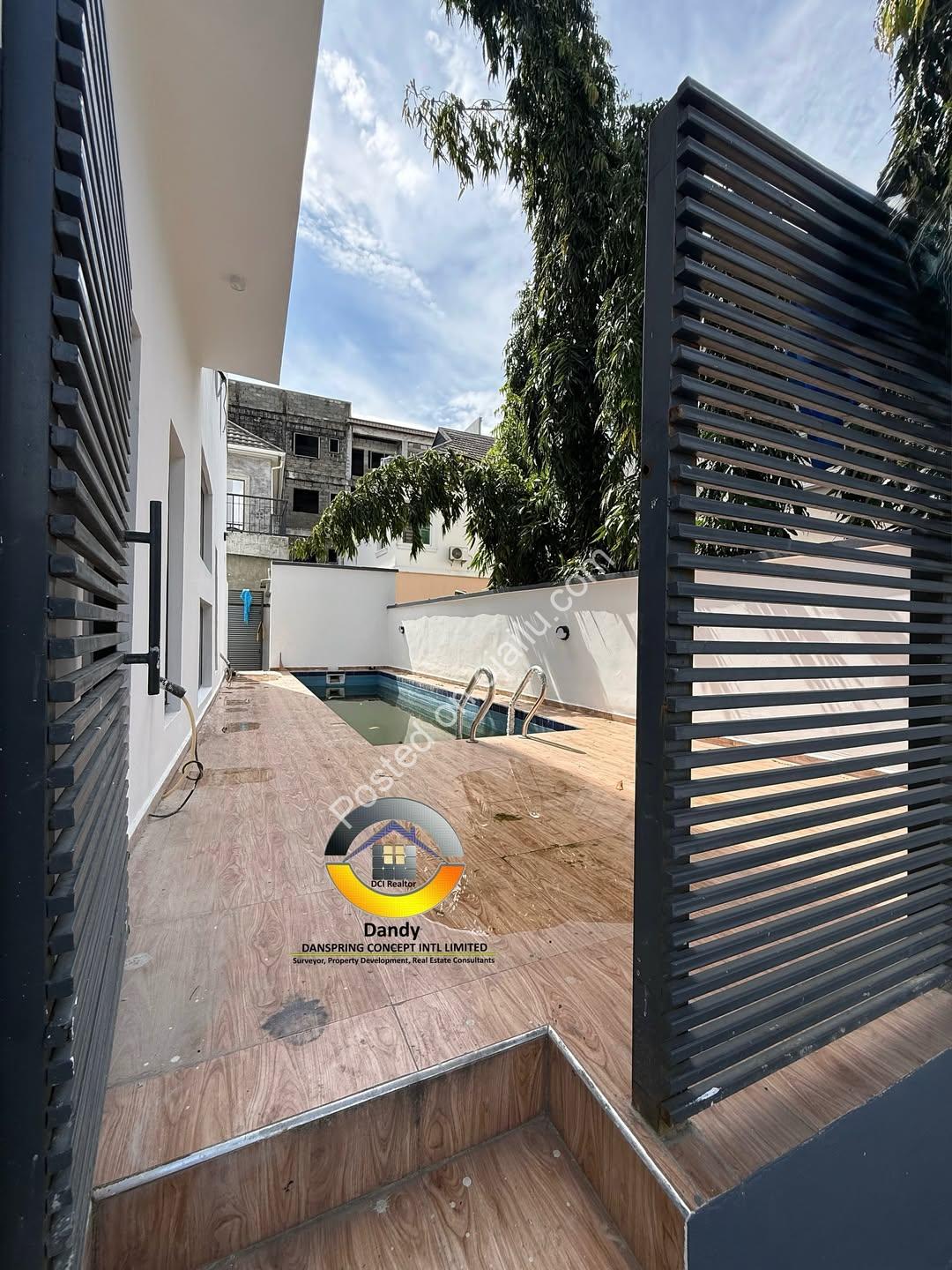 Chevron Lekki: 4-Bed Duplex + Pool, Fully Ensuite