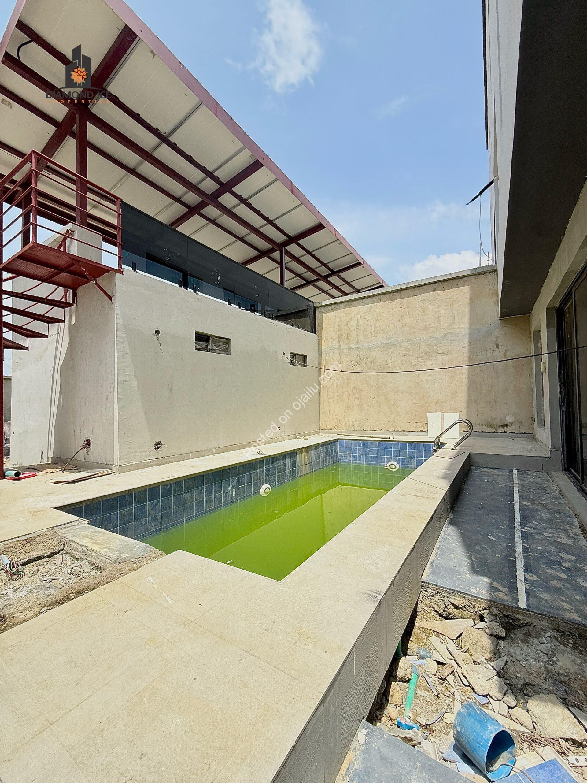 4-Bedroom Semi-Detached Duplex + BQ in Lekki Phase 1