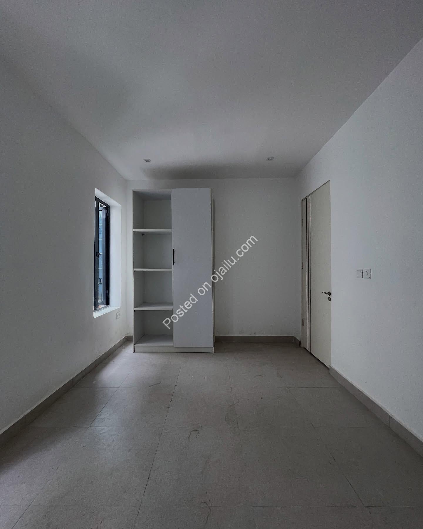 Sophisticated 2-Bedroom Haven in Ikate Lekki