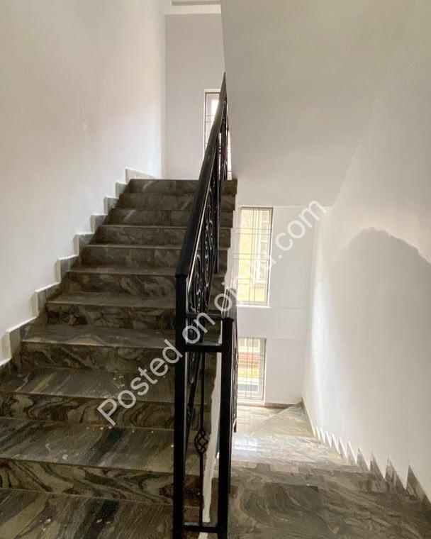 Uncompromising 6-Bed Oniru Home with BQ & 50KVA Backup