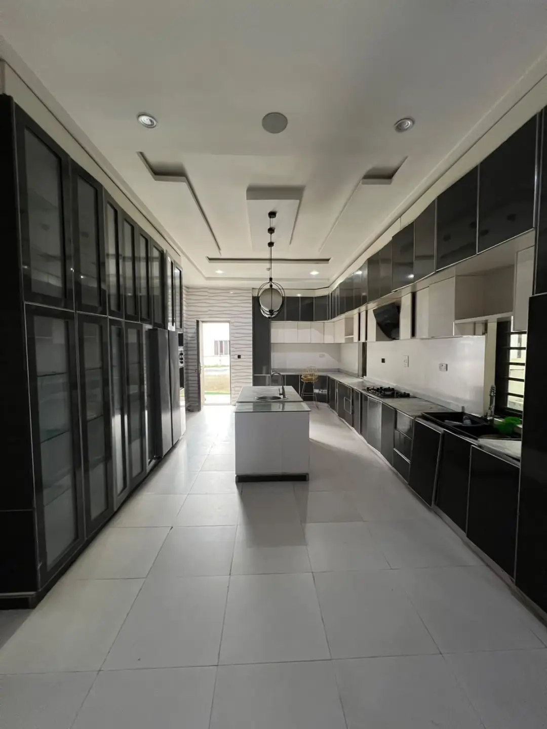 Spacious 5-Bed Duplex in MegaMound Estate – Yours to Lease