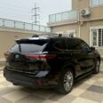 2021 Toyota Highlander Platinum AWD – Blacked-Out Luxury, Priced to Move