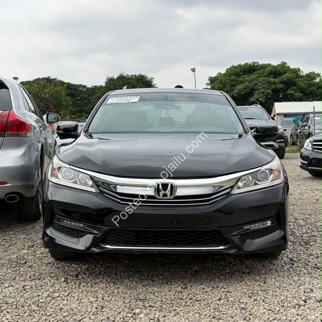 2016 Honda Accord 2.4L: Loaded, Stylish & Priced to Move