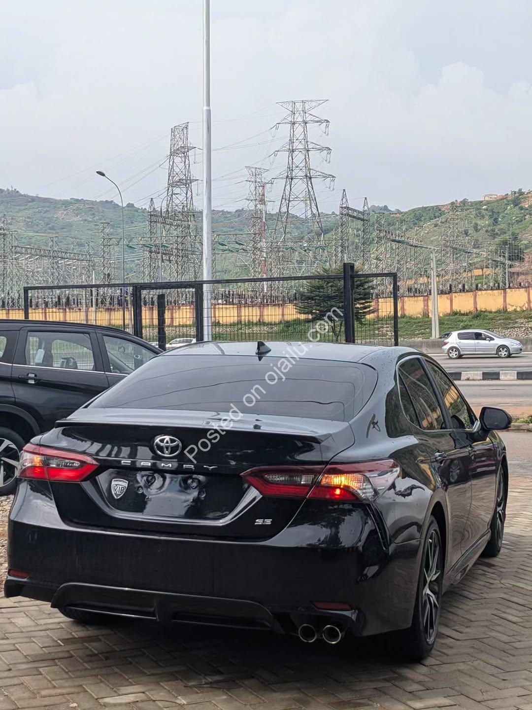 2021 Toyota Camry SE: Foreign Used, Accident-Free, Sporty!