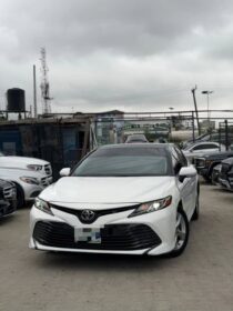 2018 Toyota Camry: 1yr Used