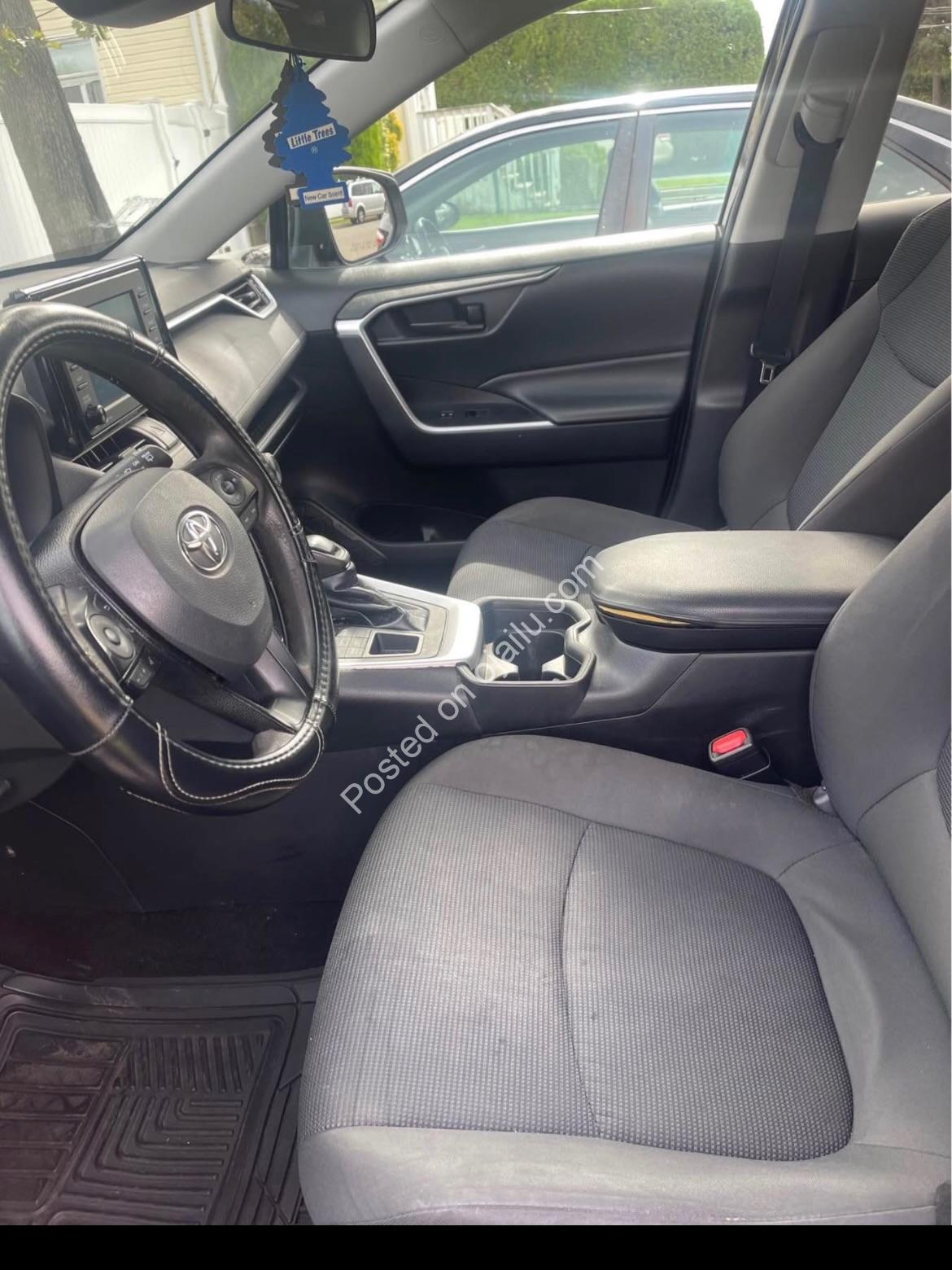2020 Toyota RAV4 LE – Clean Title, Accident Free!