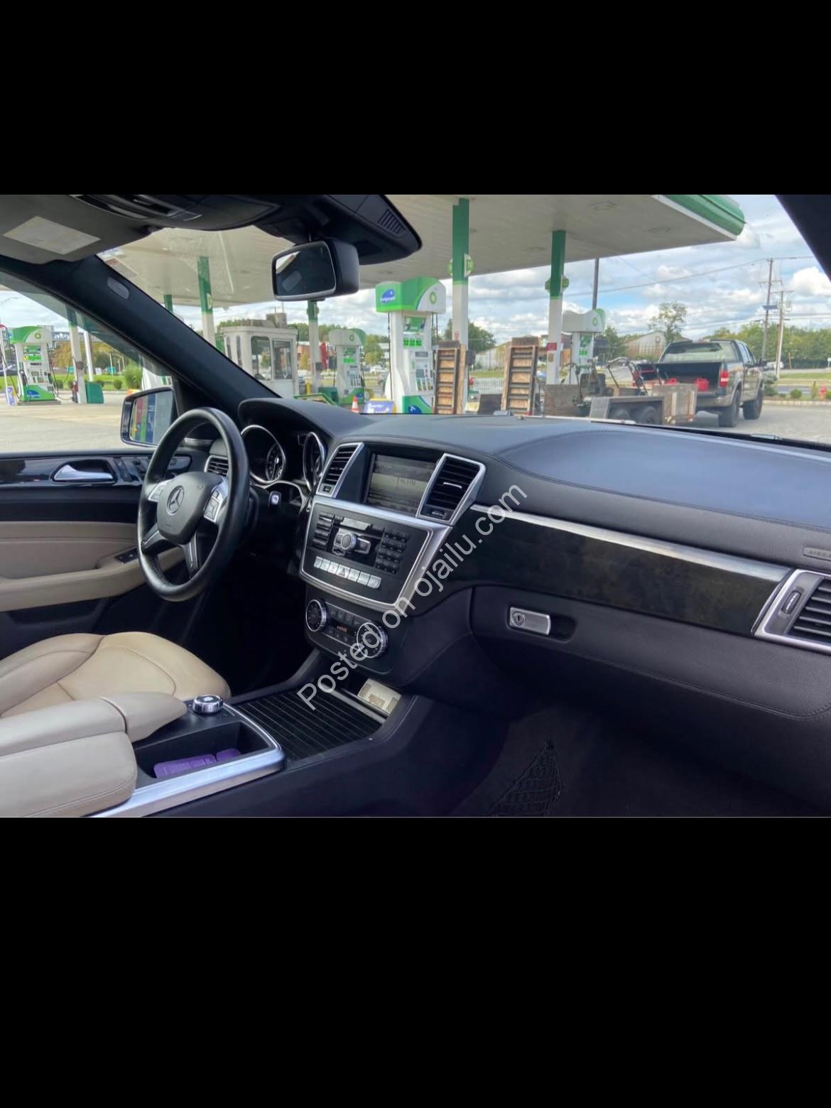 Loaded 2015 Mercedes ML400 4Matic – Accident-Free Luxury Awaits