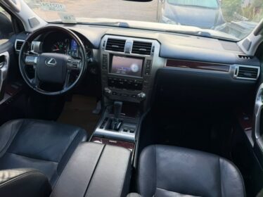 2018 Lexus GX460 Luxury – Silver on Black