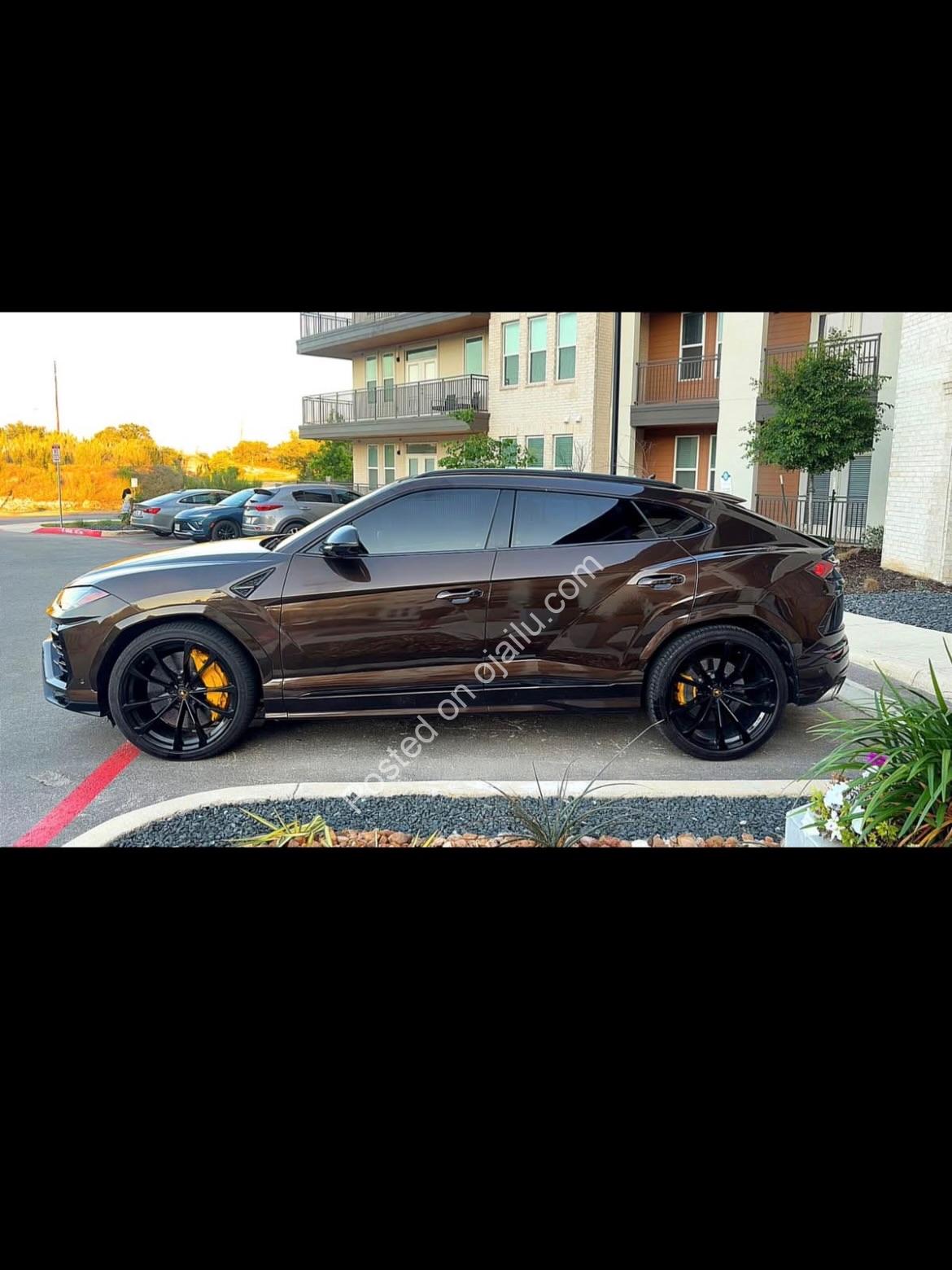 2020 Lamborghini Urus: Accident-Free, Fully Loaded Beast