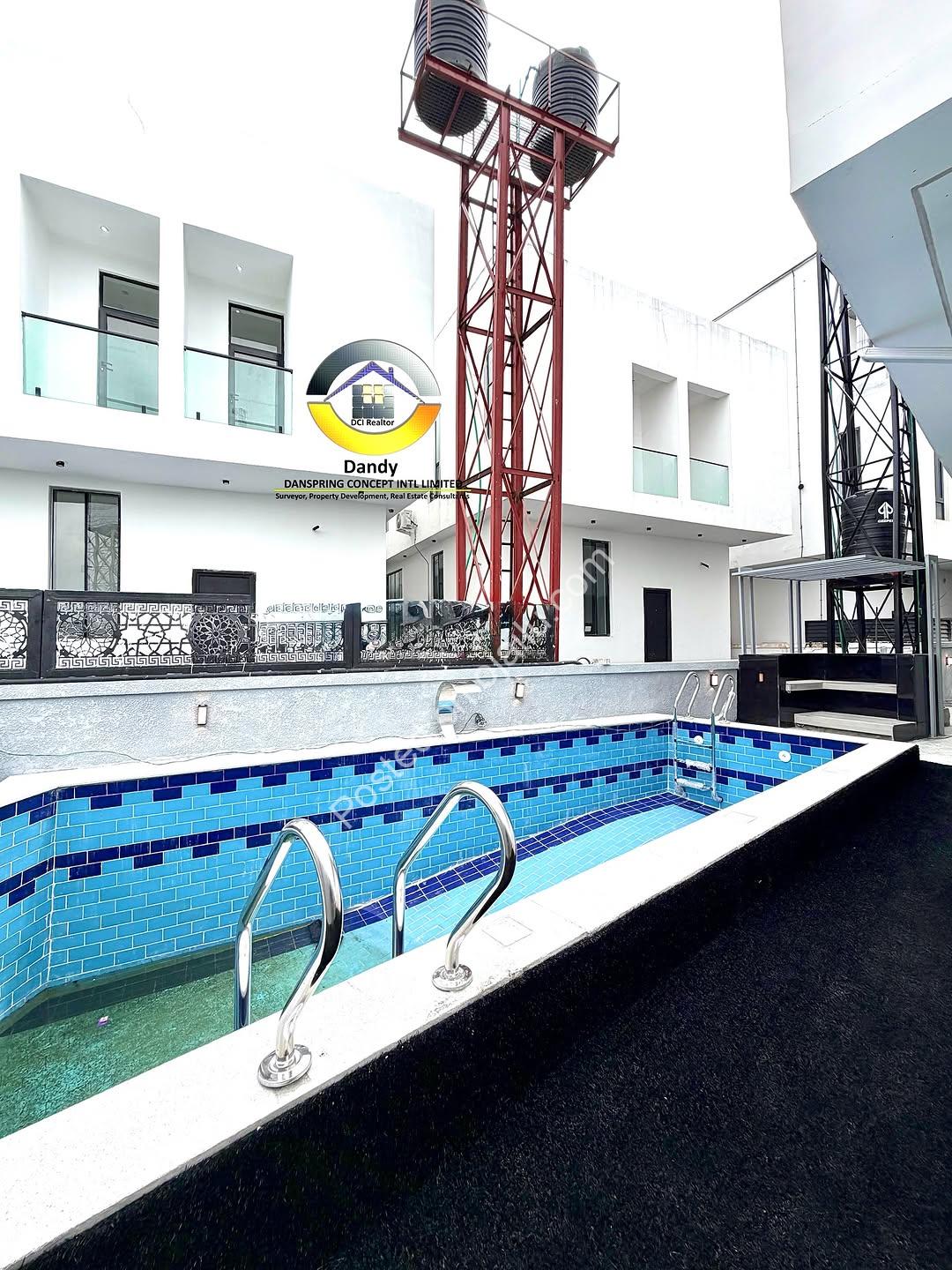Smart 5-Bedroom Chevron Lekki Duplex with Cinema & Pool