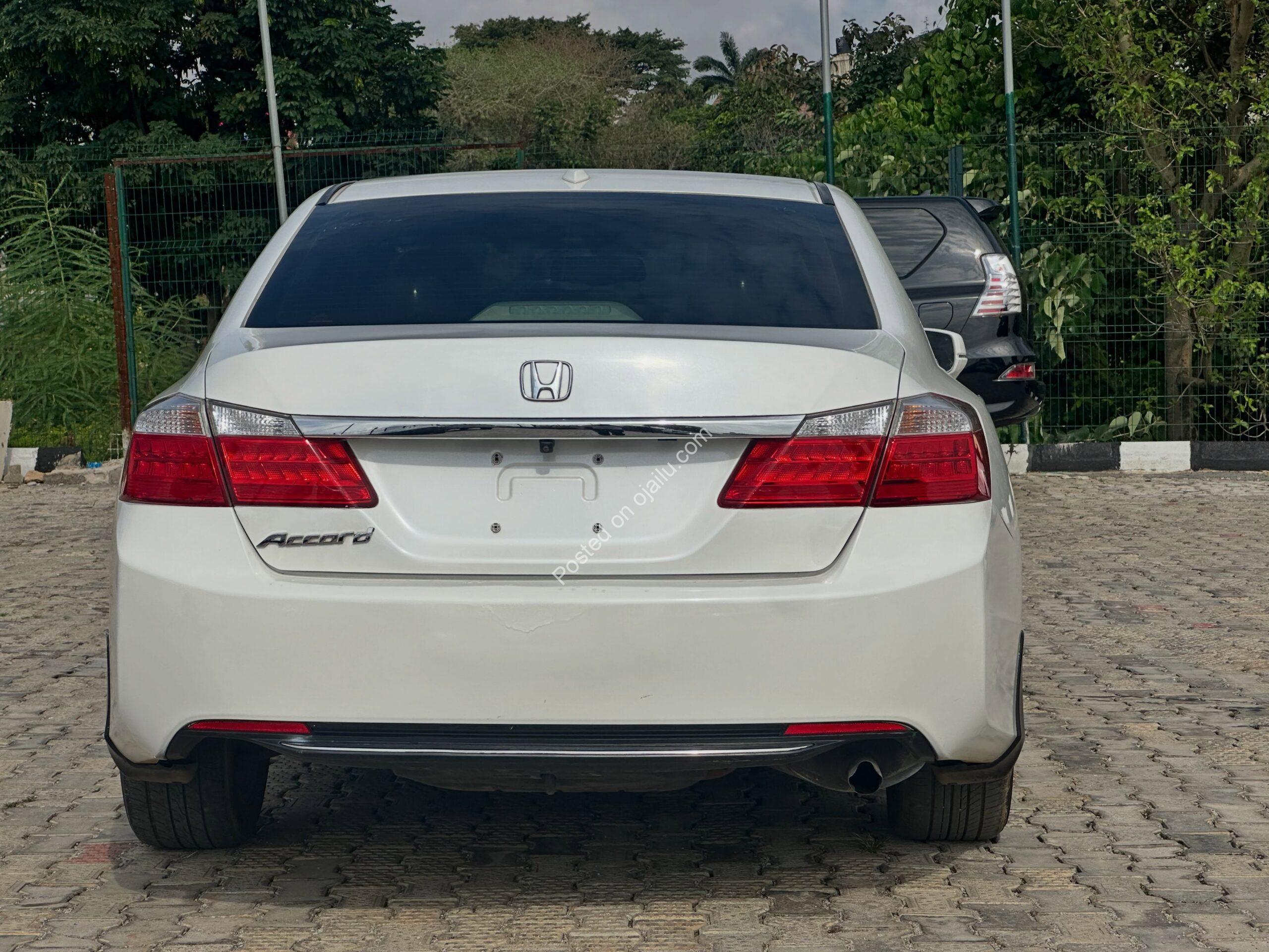 2015 Honda Accord – Flexible Payment Plans Await!