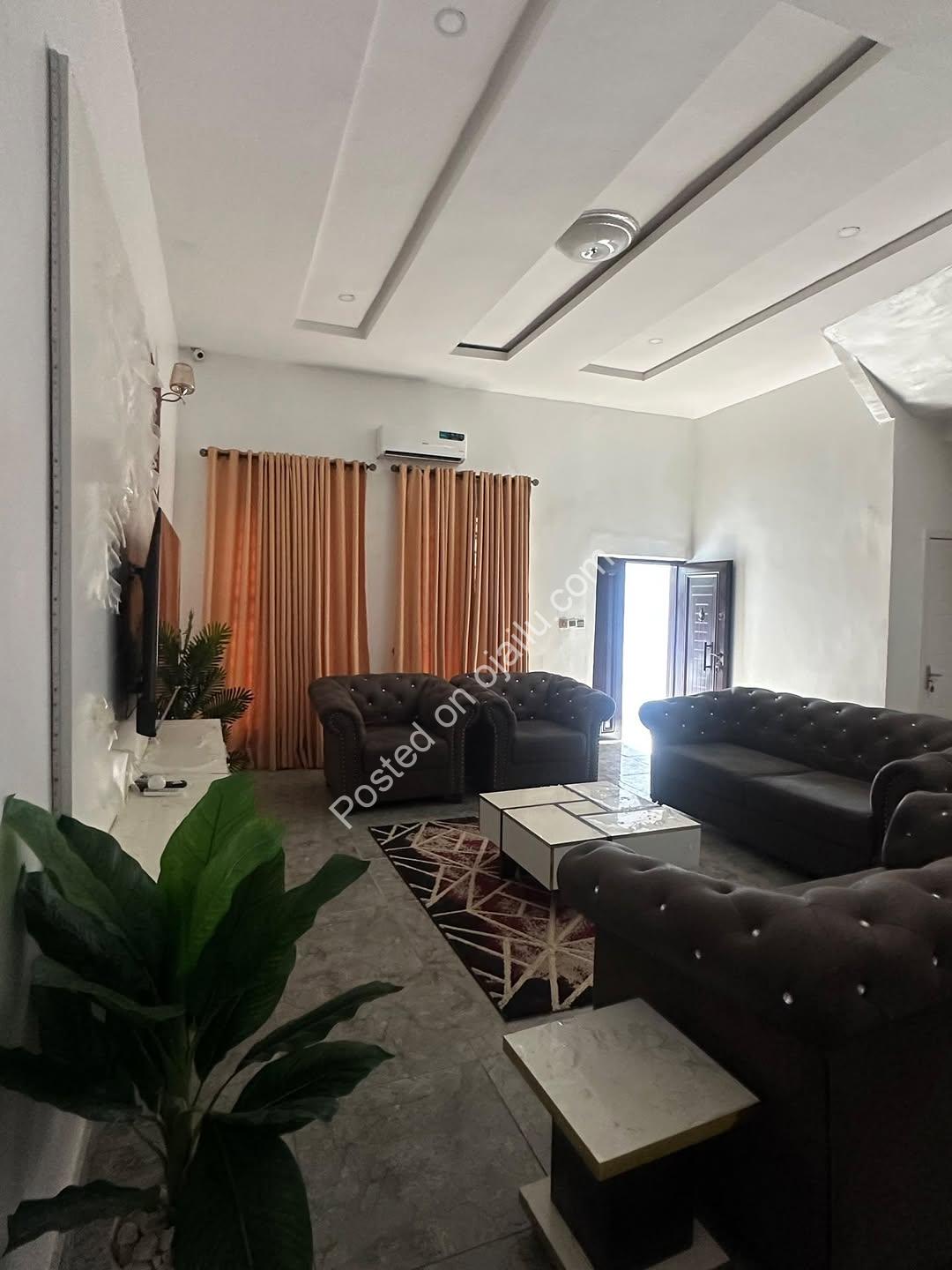 Exquisite 4-Bed Terrace Duplex in Ikota GRA