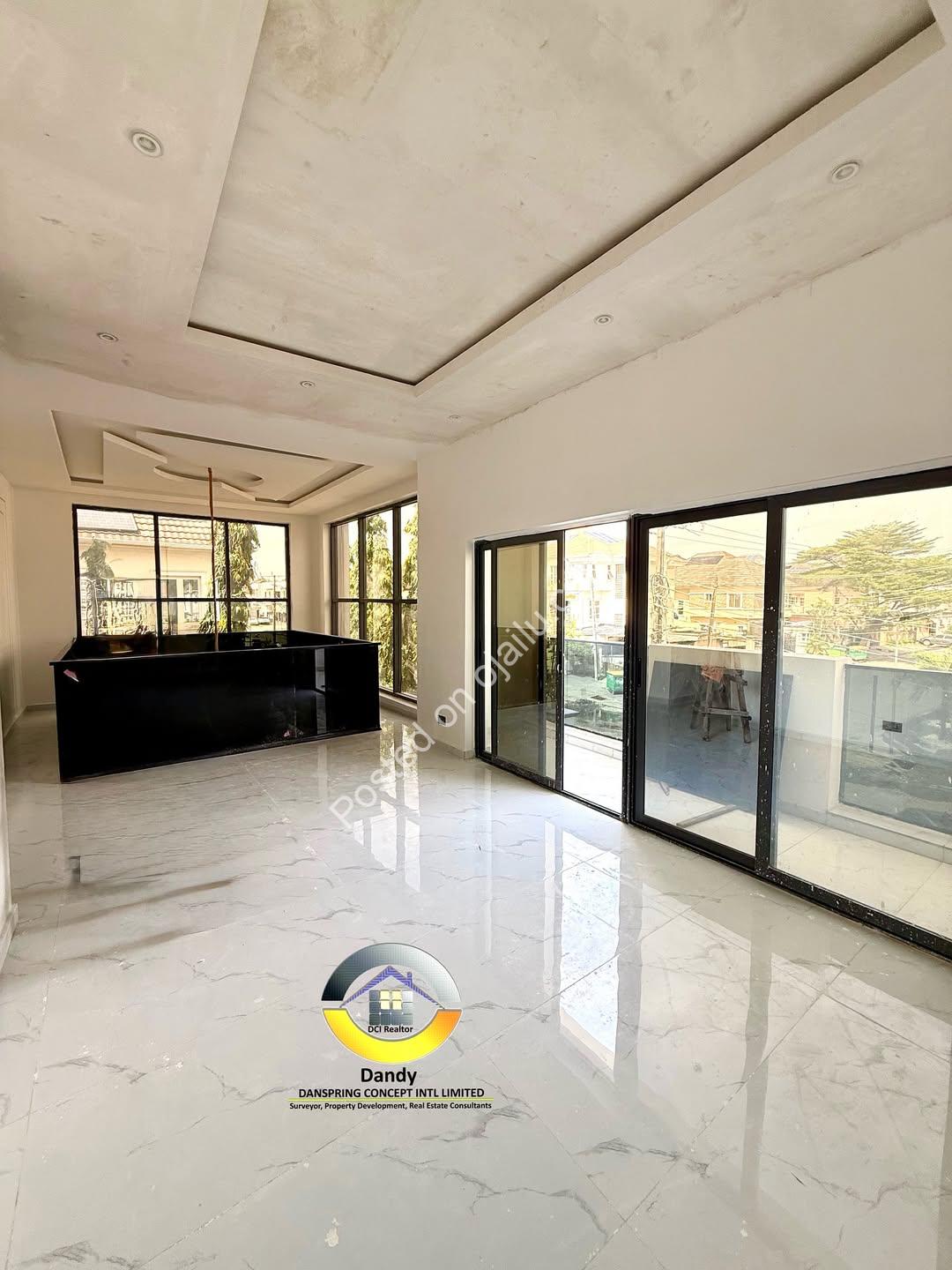 Chevron Lekki: 4-Bed Duplex + Pool, Fully Ensuite