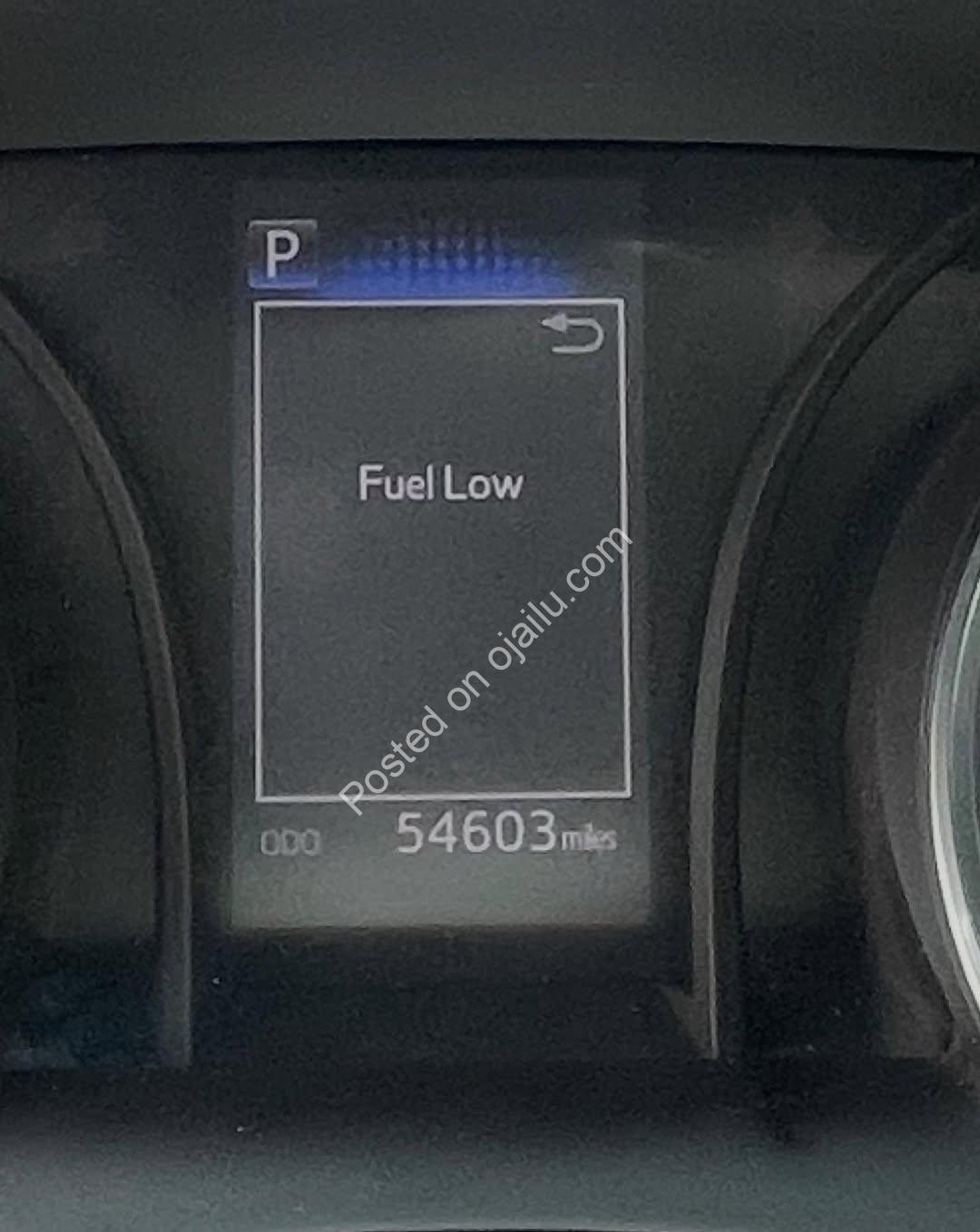 Foreign Used 2019 Toyota Camry SE – Sunroof & Reverse Camera!