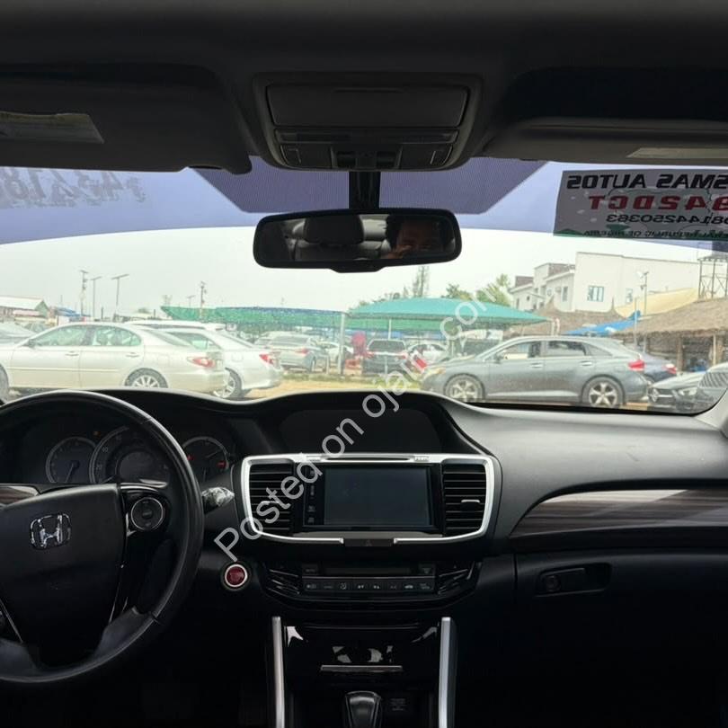 2016 Honda Accord 2.4L: Loaded, Stylish & Priced to Move
