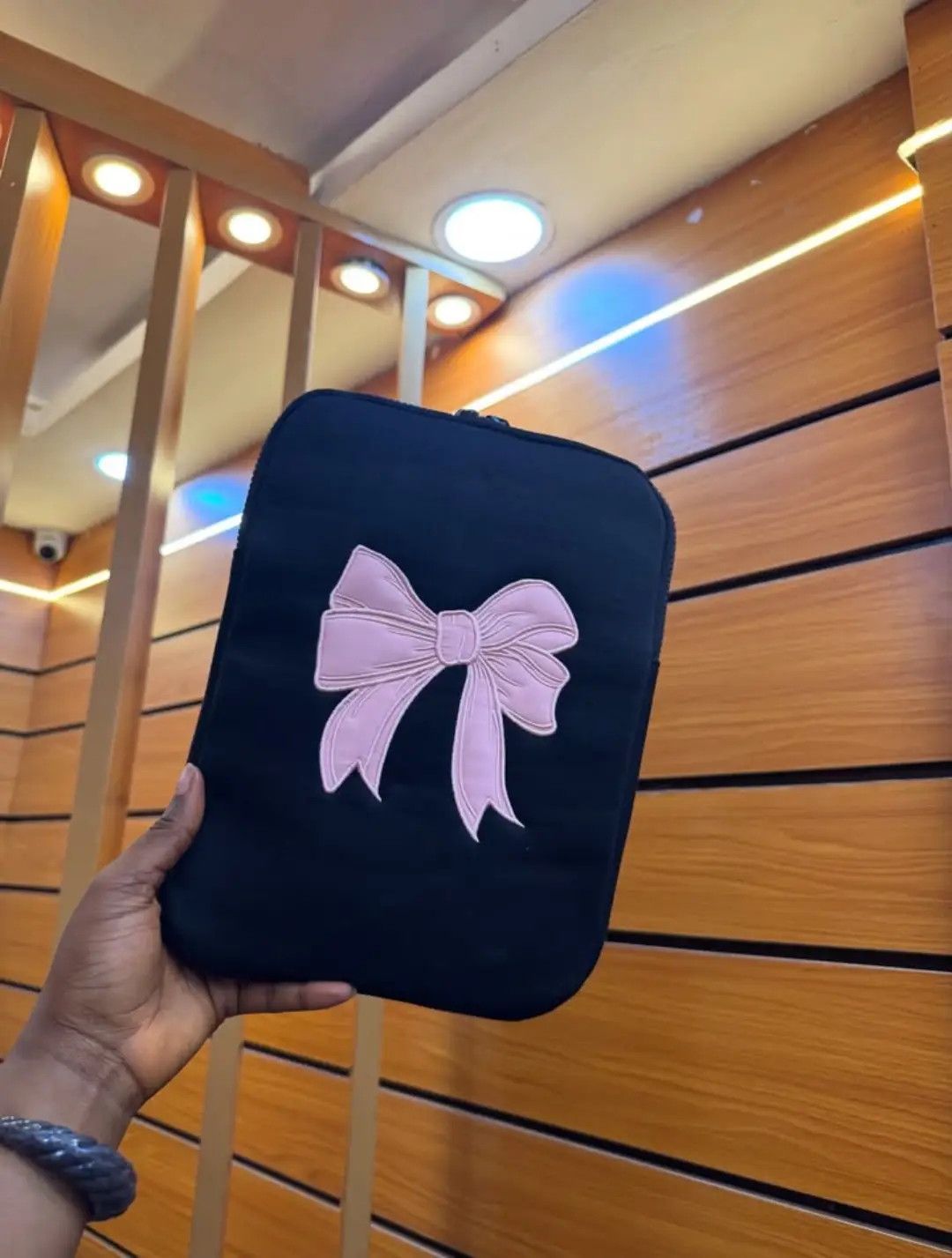 Stylish Bow Tie Laptop & iPad Sleeve – Slim Padded Protection