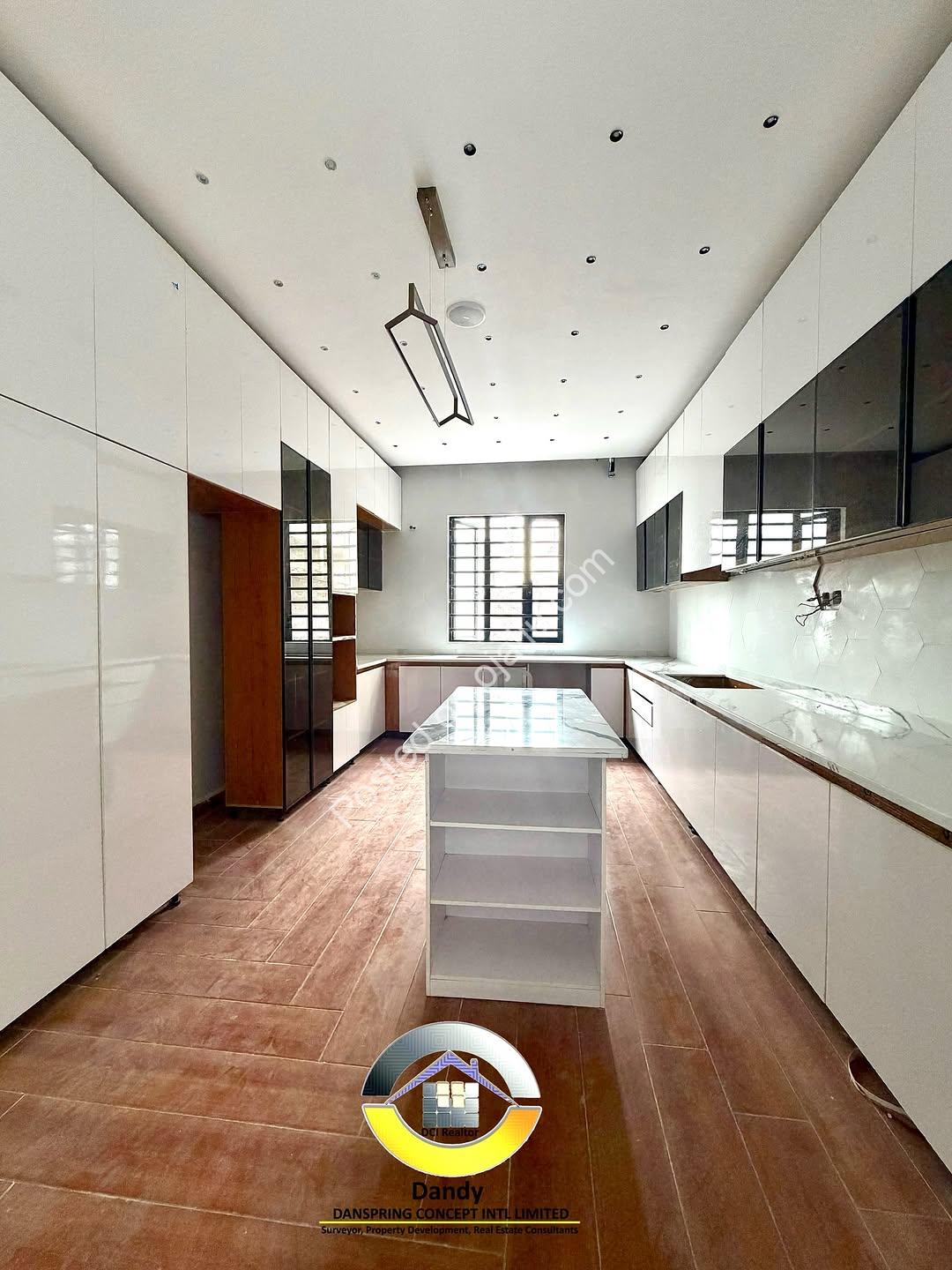 5-Bed Lekki Marvel: Cinema, Pool & Rooftop Views