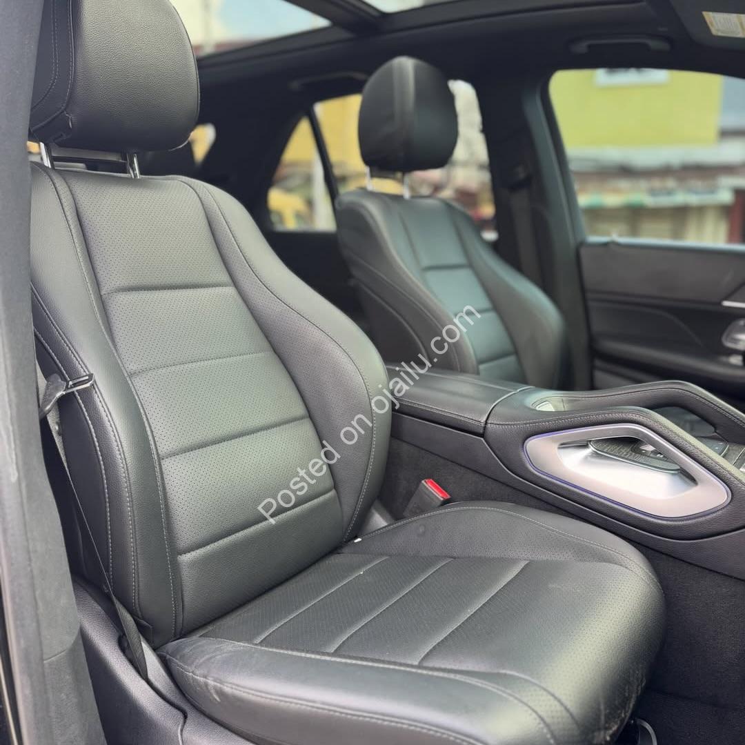 2021 Mercedes GLE350 AMG Trim – Mint Black-on-Black Luxury