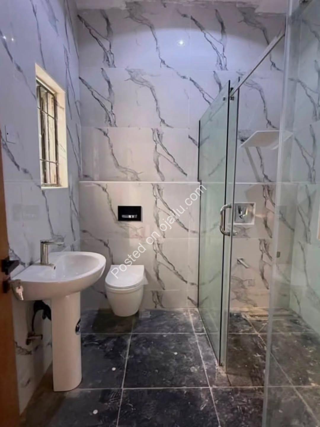 Live Grandly in Guzape: 5-Bed Terrace Duplex + BQ