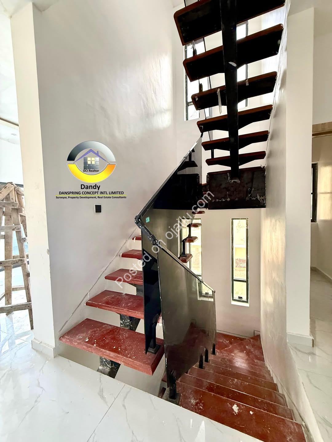 Chevron Lekki: 4-Bed Duplex + Pool, Fully Ensuite