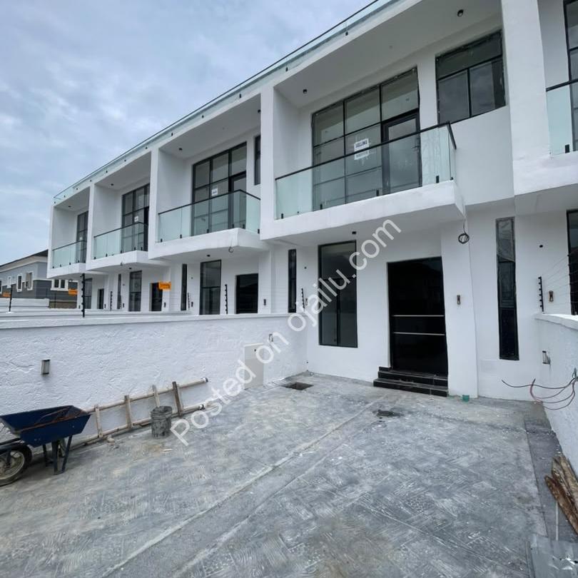 Sangotedo Smart Living: 3-Bed Terrace Duplex with CofO