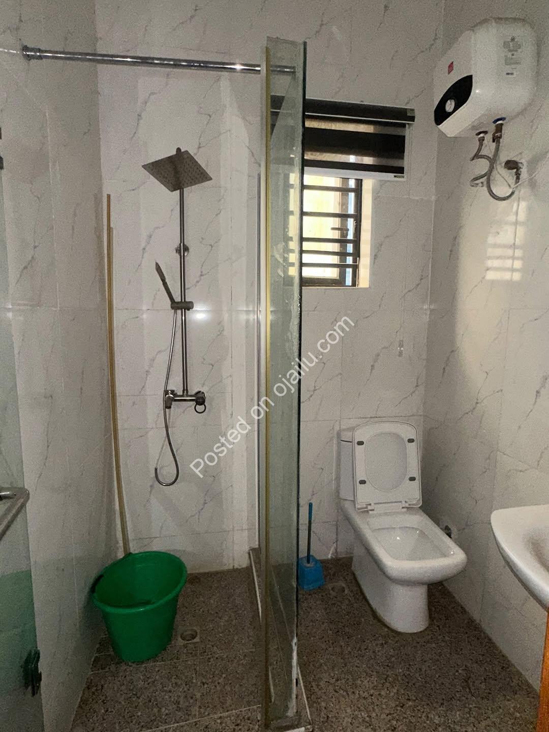 Exquisite 4-Bed Terrace Duplex in Ikota GRA