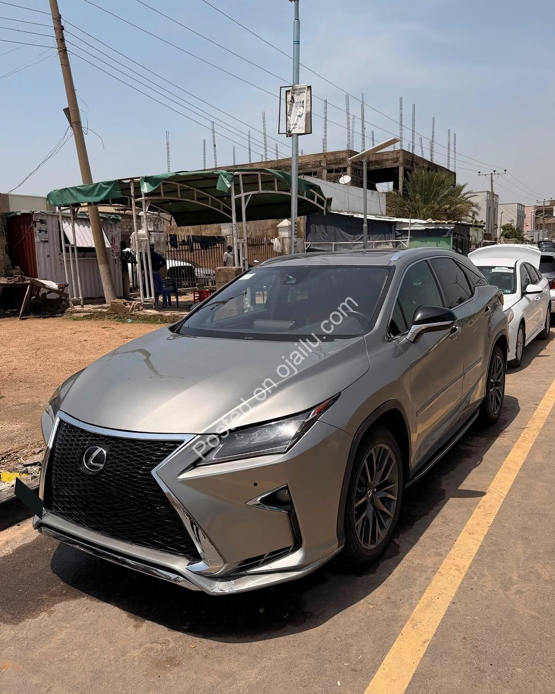 Luxury 2017 Lexus RX350 – Gold & Red Leather Beauty
